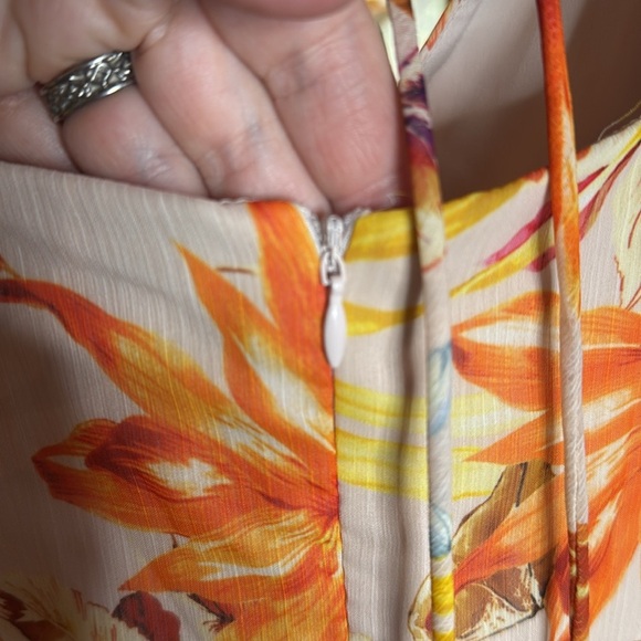 NWT GUESS Gilda Long Floral Sleeveless Maxi Dress Sunset Garden Size Small - Picture 15 of 16